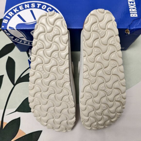 NWT - Women's White Suede Birkenstock Boston Shoes - Narrow Fit - Picture 3 of 5